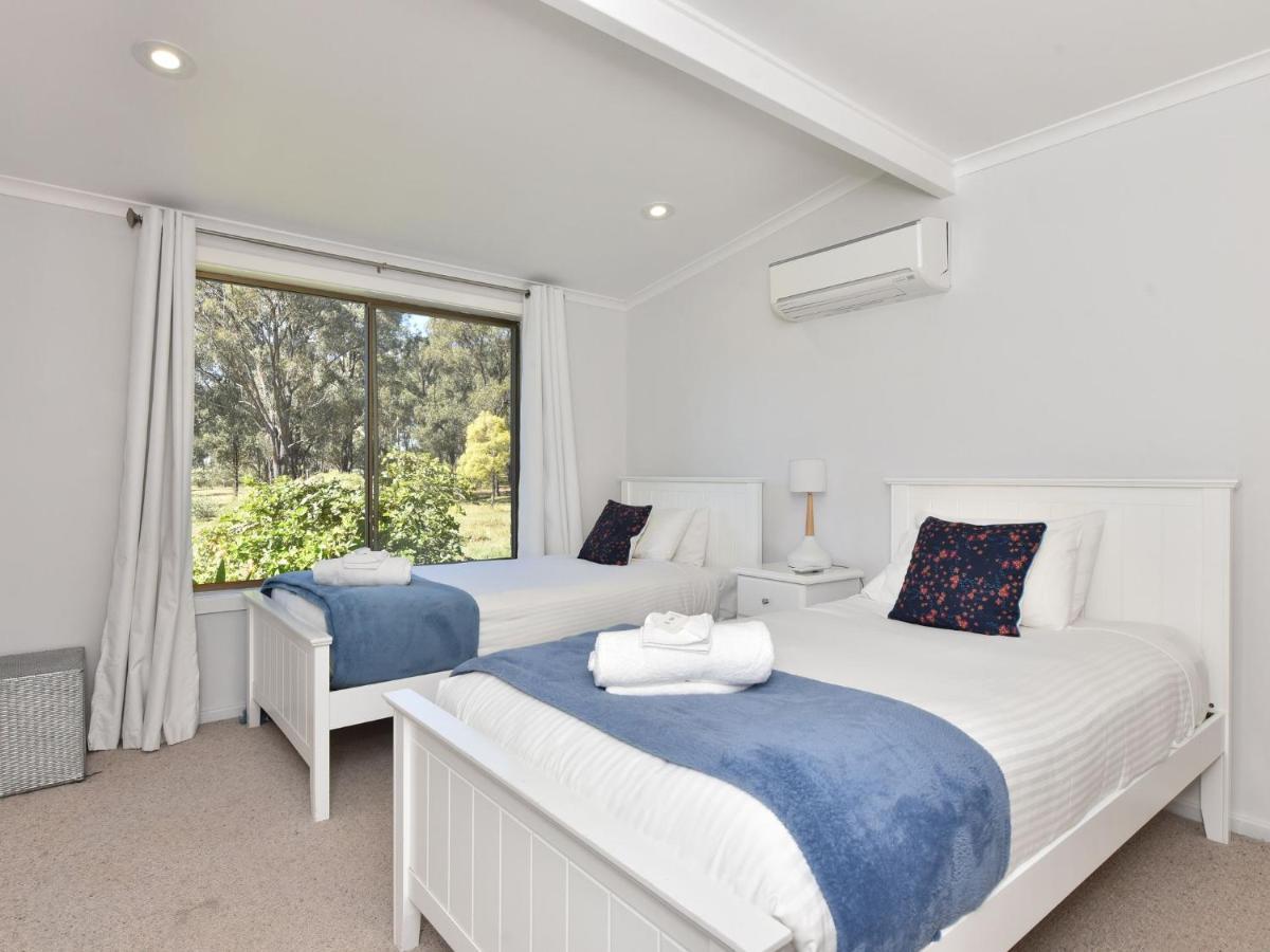 Blaxlands Homestead - Nothing Is Closer Opposite Hope Estate With Wifi And Pool Plus Fireplace Pokolbin Esterno foto